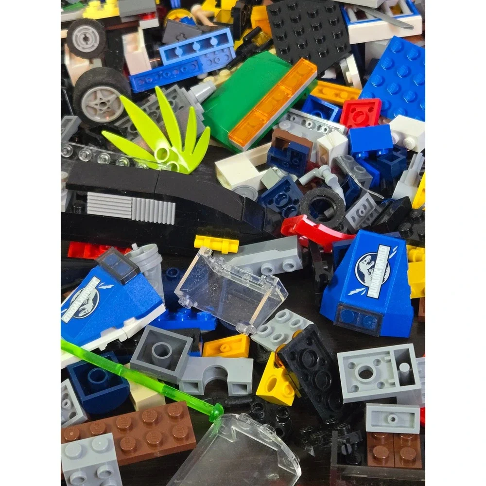 Lego Bulk Lot Mixed Bricks Pieces Batman Jurassic World City Assorted Colors - Picture 3 of 4